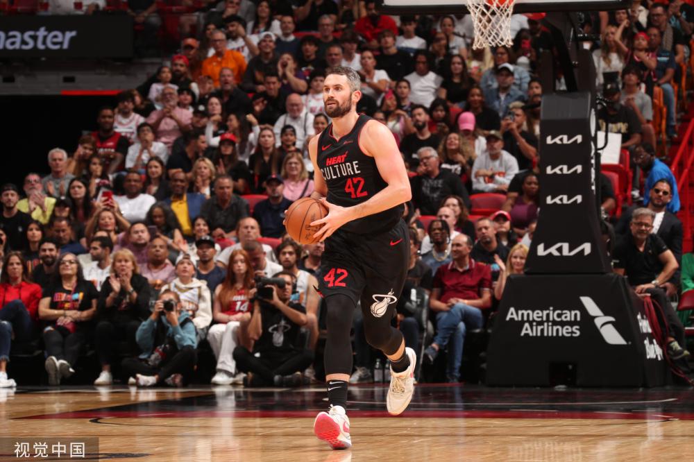 稳了？拜仁德甲主场对阵升班马8连胜，上次丢分是在2021年2月.